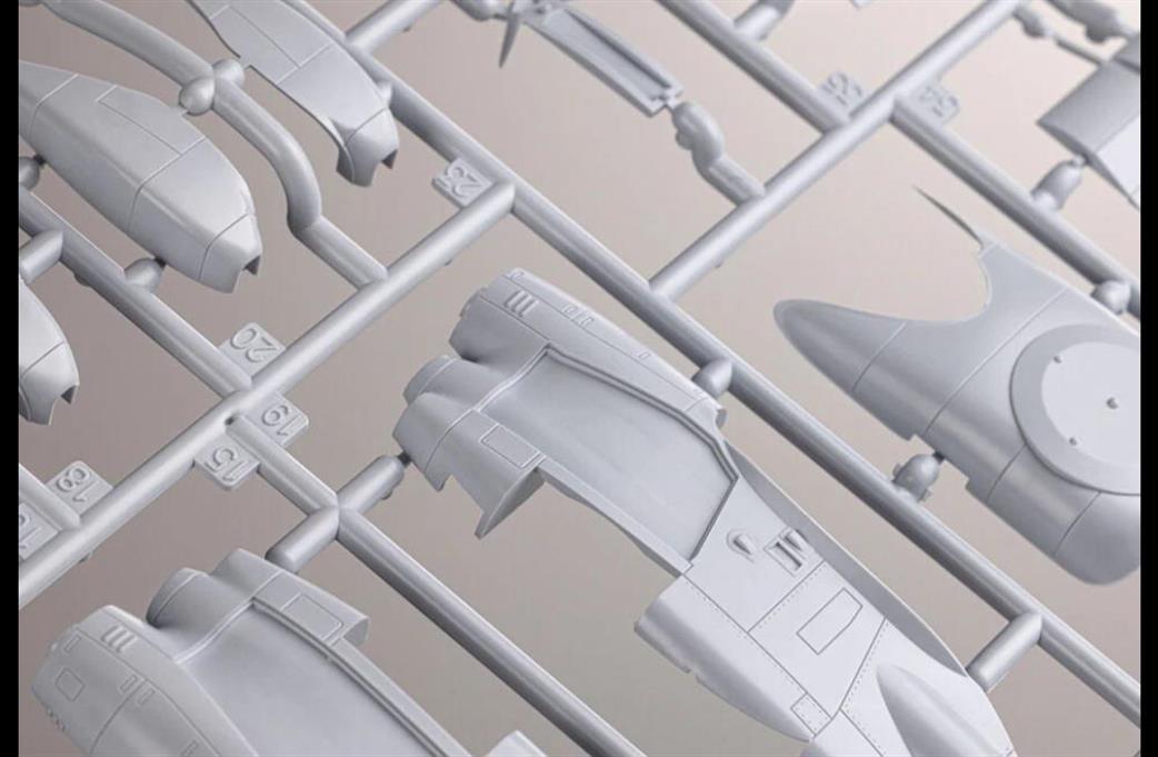 Heller 82300 E-2C Hawkeye