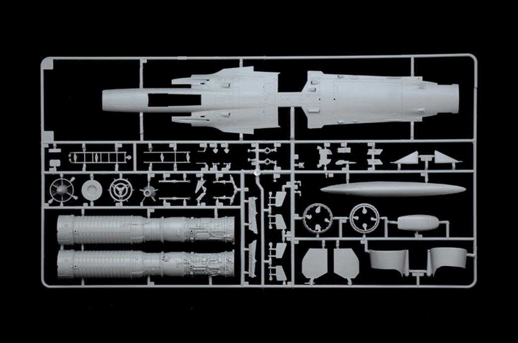 Italeri 2510 Top Body Spure