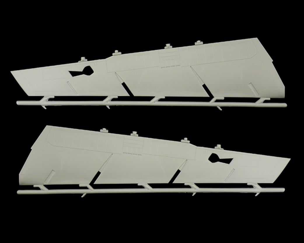 Italeri 1442 Wing Bottoms