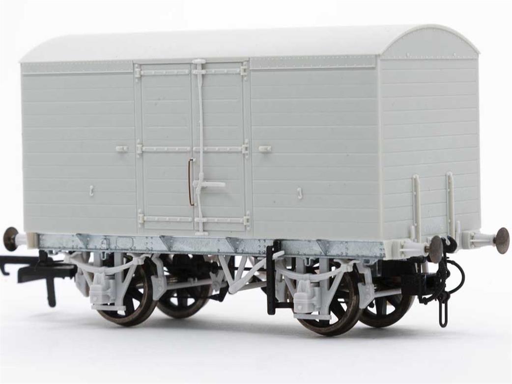 Accurascale OO gauge SR D1478 banana van