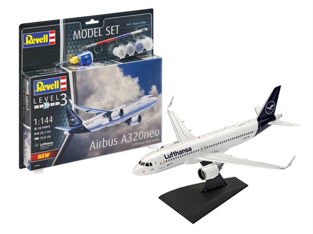 Revell 03942 Model & Box