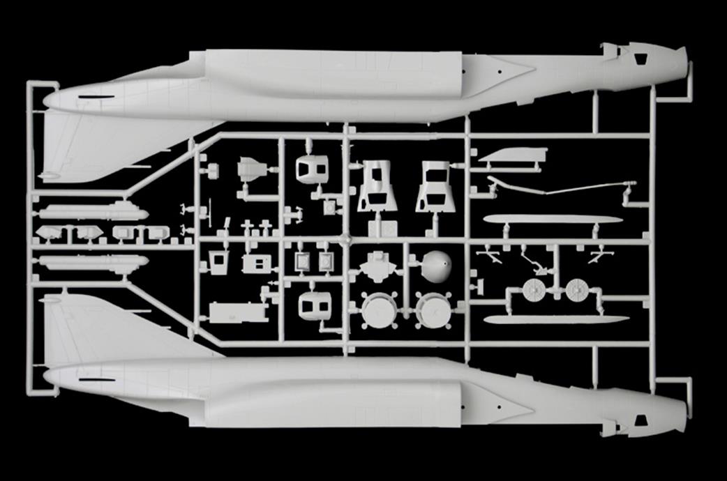 Italeri 2818 RF-4E Phantom II