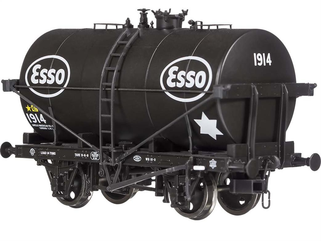 Dapol OO air ministry oil tank wagon ESSO 1914