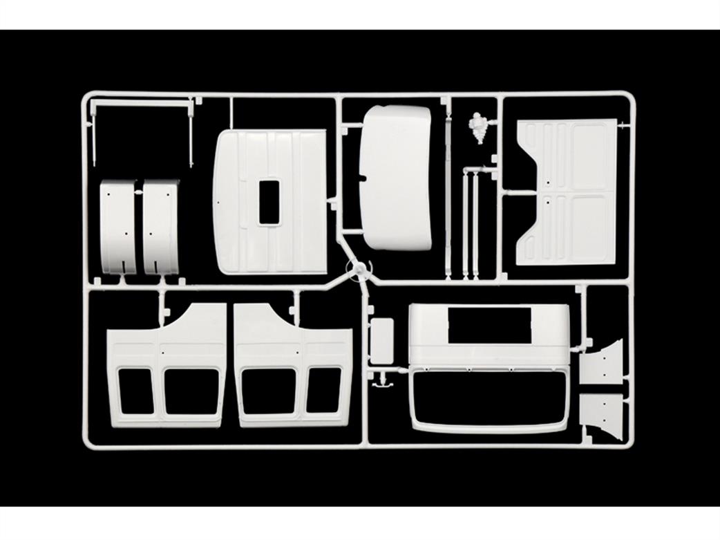 Italeri 3946 Sprue 1