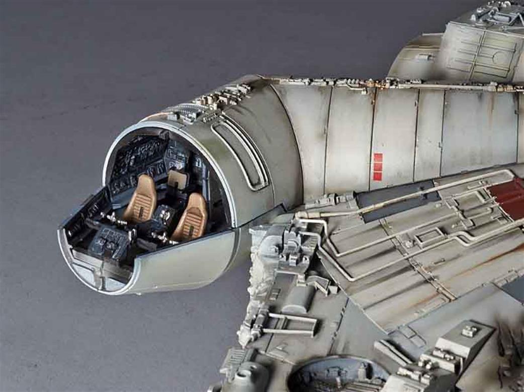 Bandai 01206 Cockpit Open