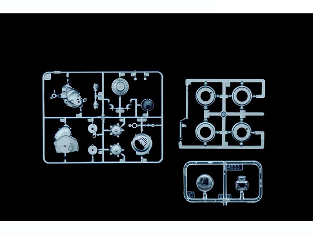 Italeri 4633 Sprue 3