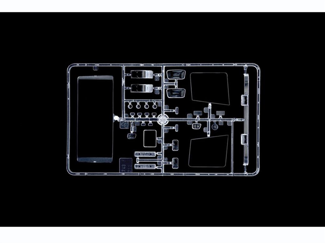 Italeri 3947 Sprue 8 Clear