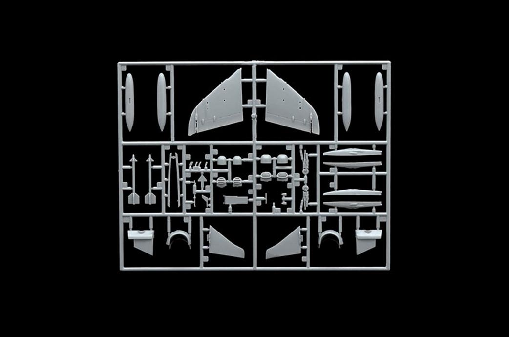 Italeri 1435 Sprue 2