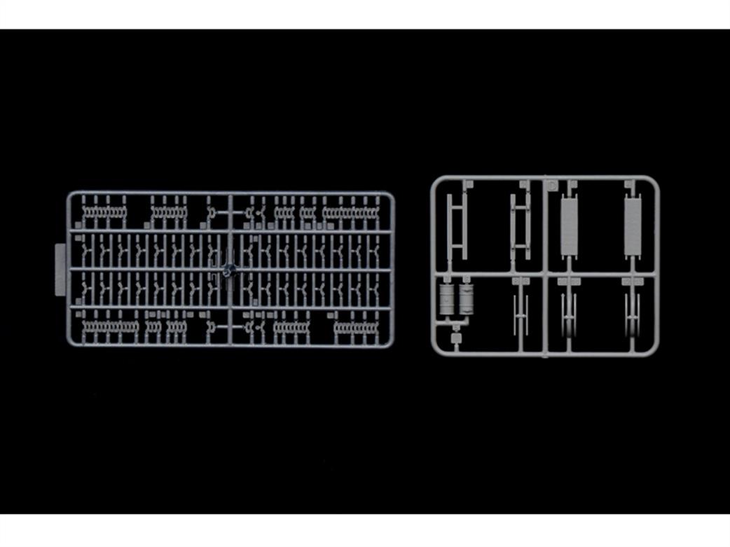 Italeri 7077 Track Sprue