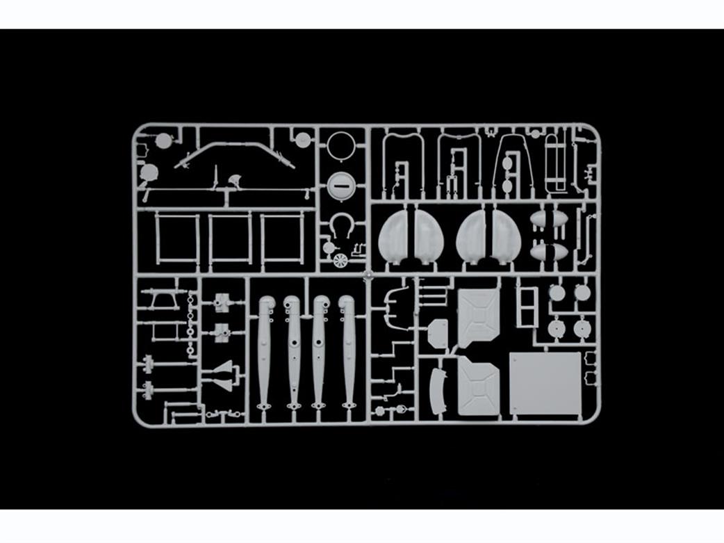 Italeri 7406 Sprue 5