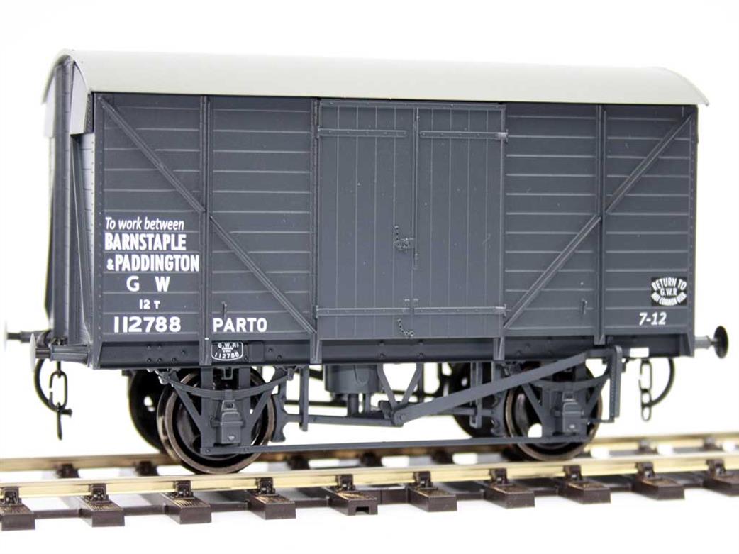 Dapol O gauge GWR ventilated box van PARTO