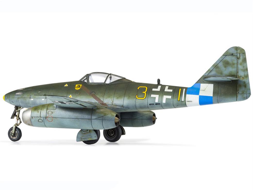 Airfix A03088 Side 2