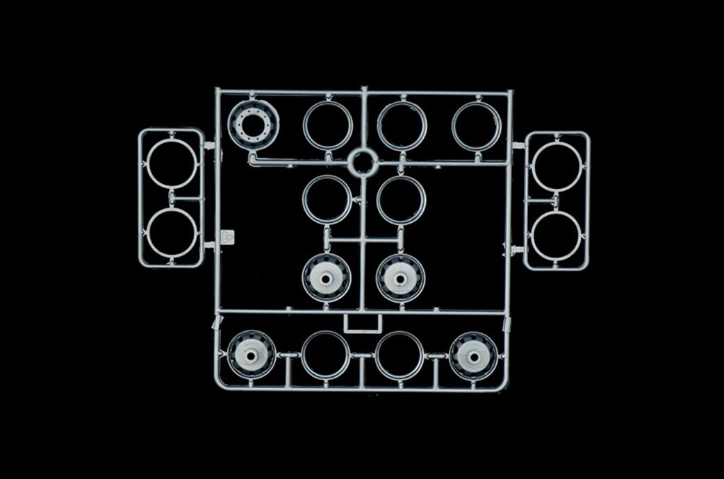 3925-Sprue5