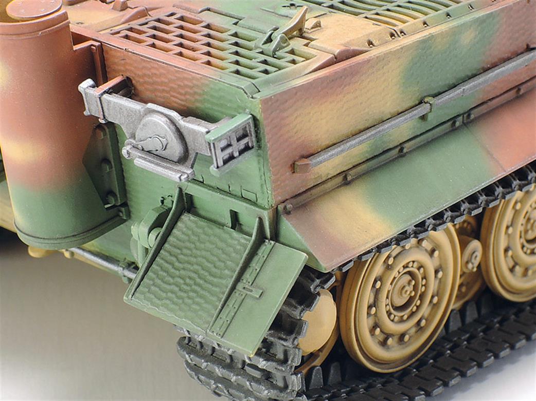 Tamiya 32591 Rear Details