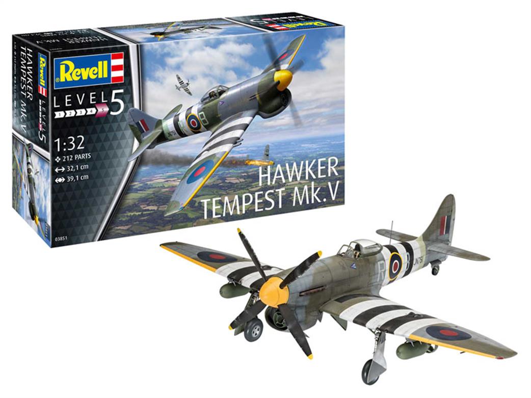 Revell 03851 Model & Box