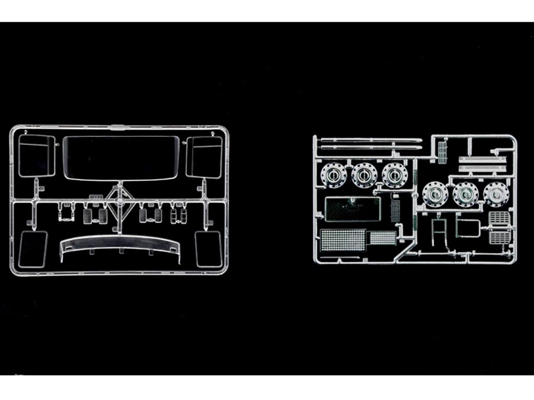 Italeri 3946 Sprues 4