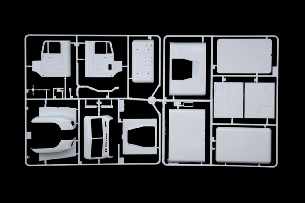 3925-Sprue2