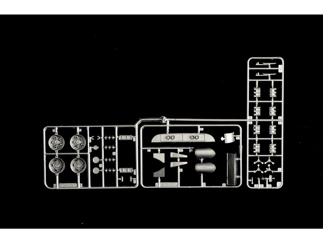 Italeri 3649 Sprue 1