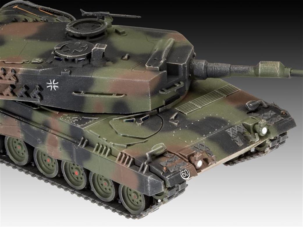 Revell 03311 Tank Front