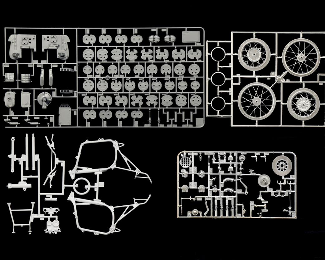 Italeri 4641 Sprues 1