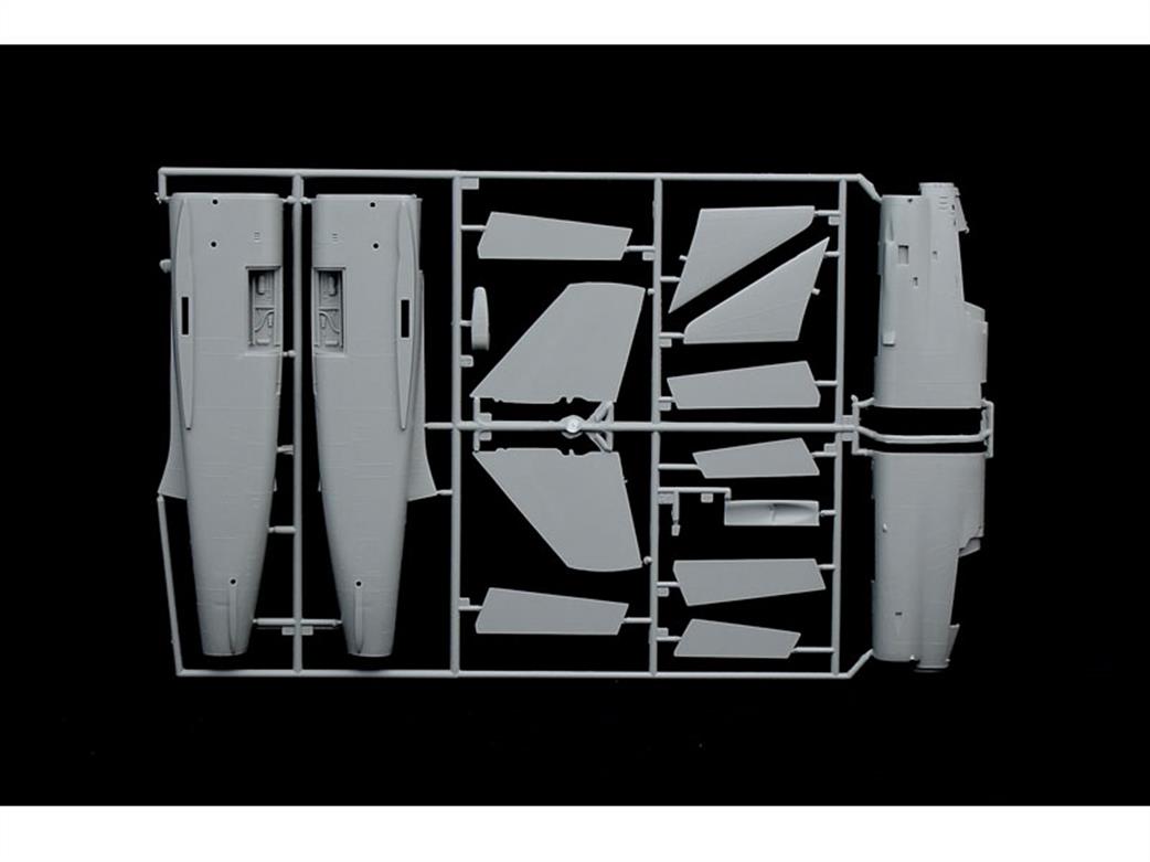 Italeri 2797 Body Sprue