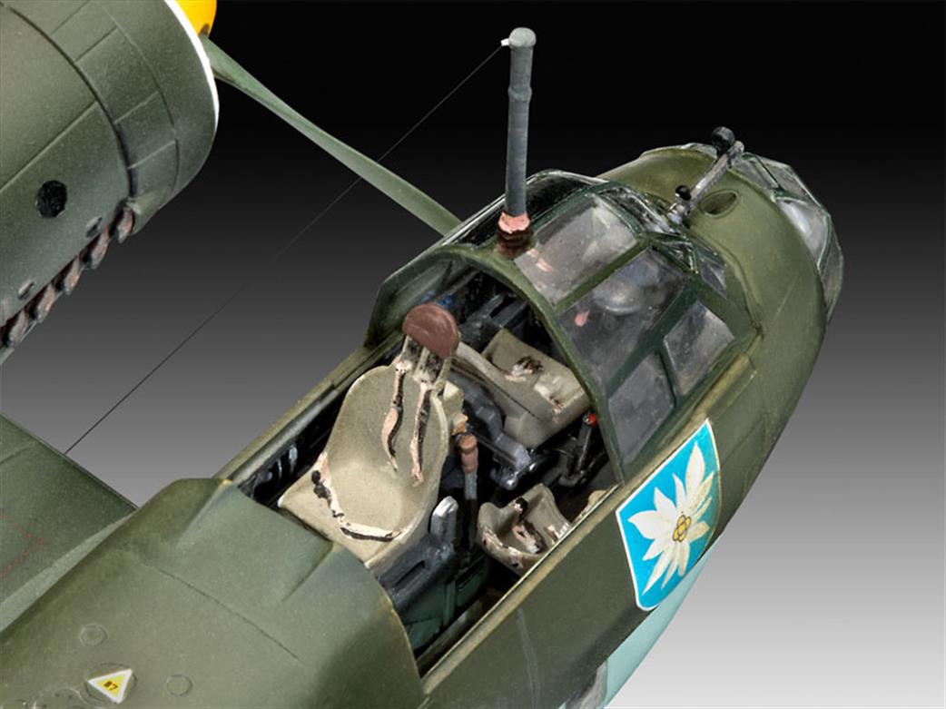 Revell 04972 Cockpit