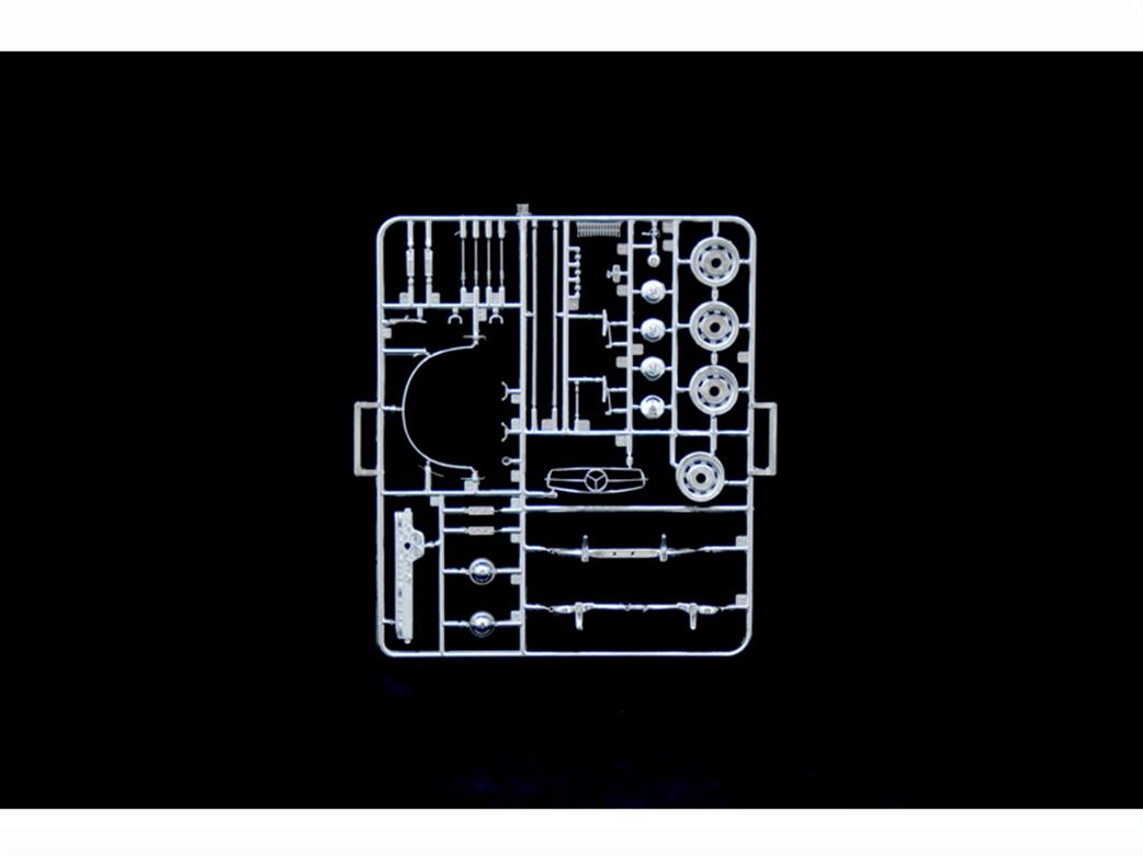 Italeri 3645 Chrome Spure