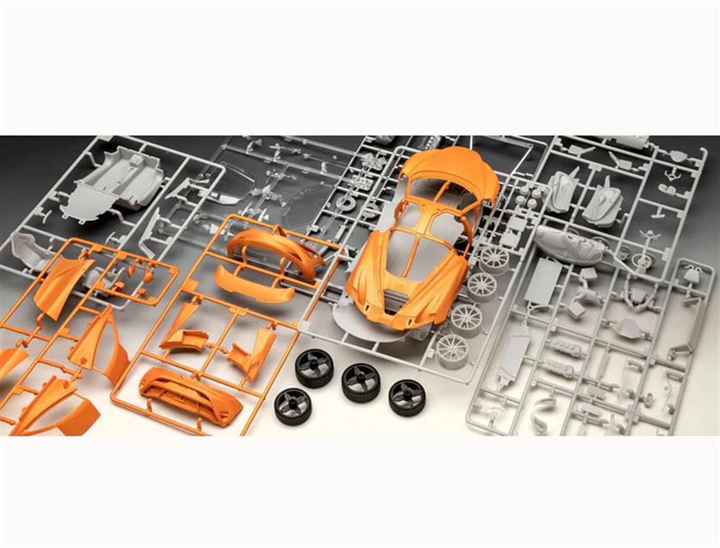 Revell 07734 McLaren 750S 