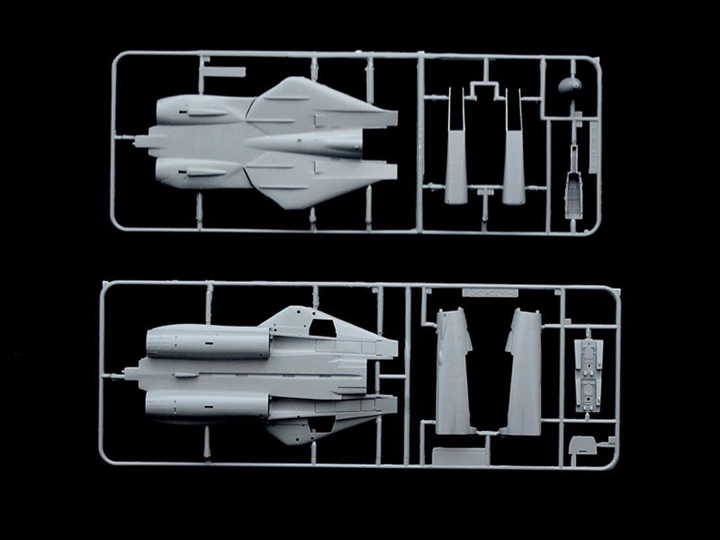 Italeri 1414 Body Spures