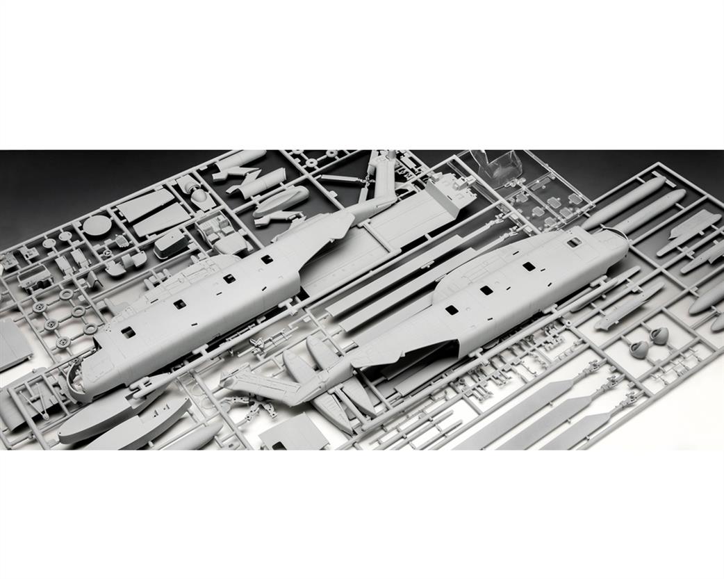 Revell 03856 Sprues