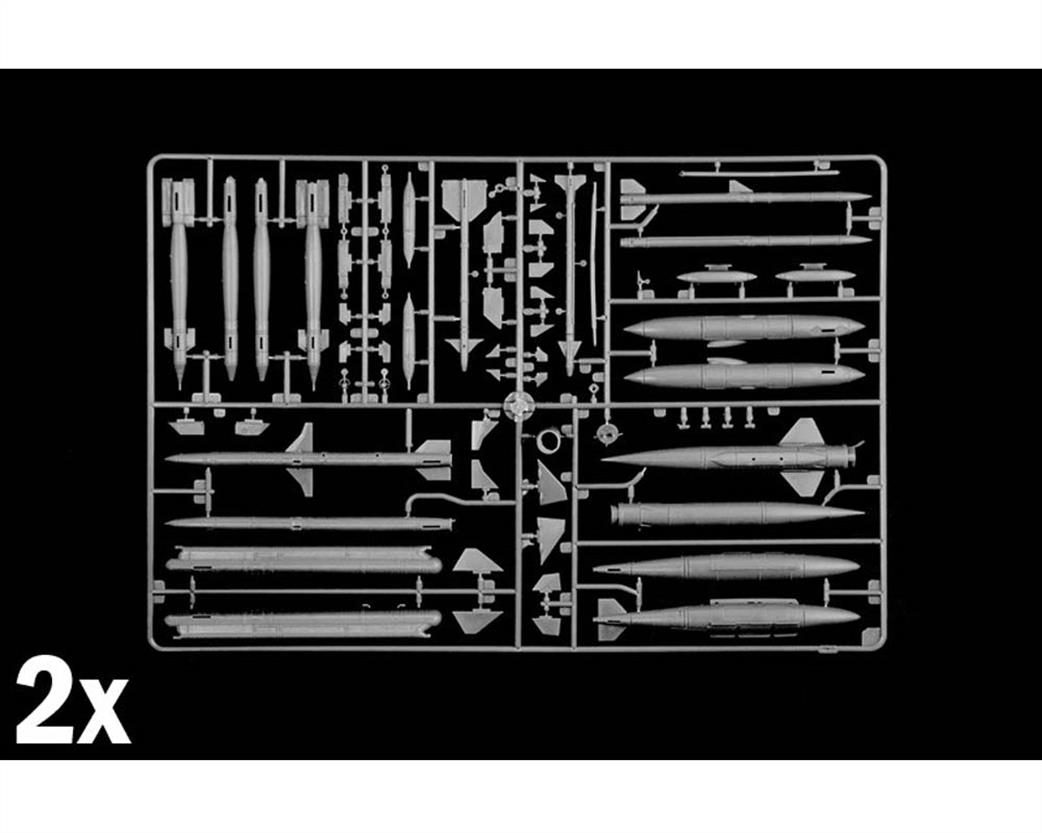 Italeri 2513 Armament