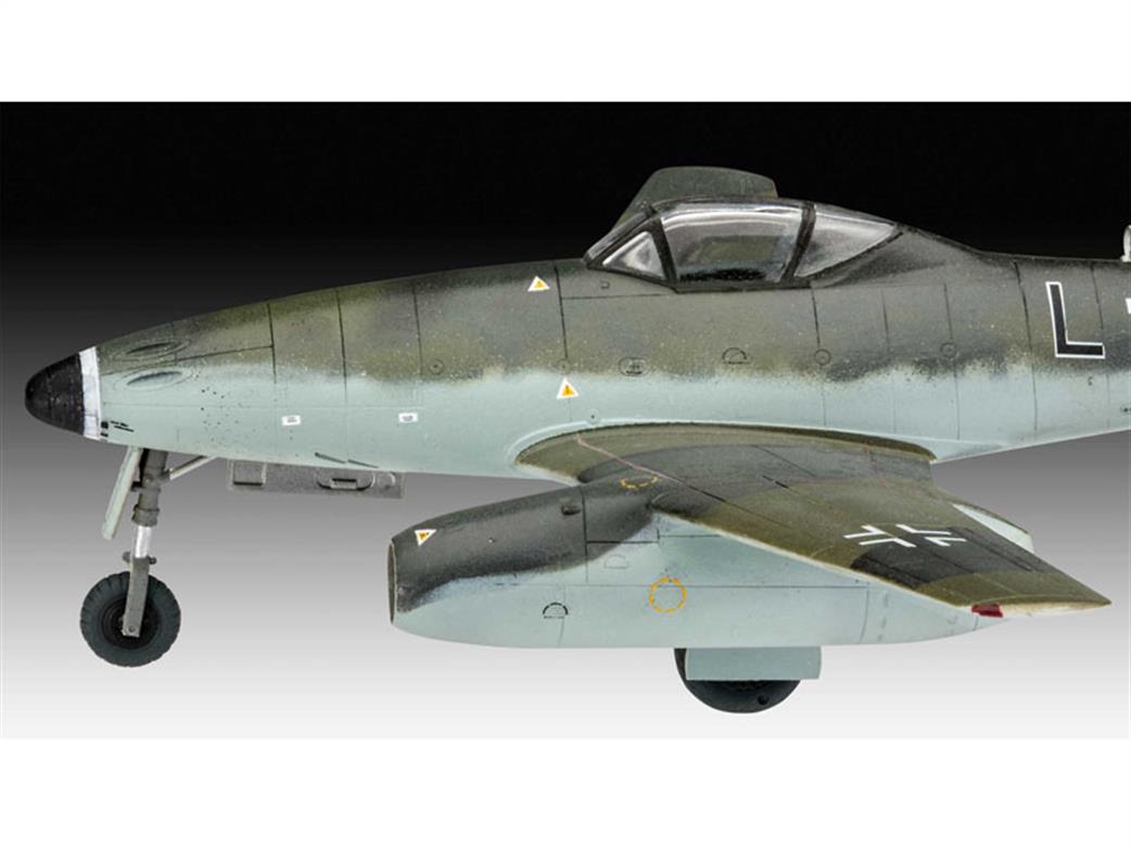 Revell 03711 Me262 Side