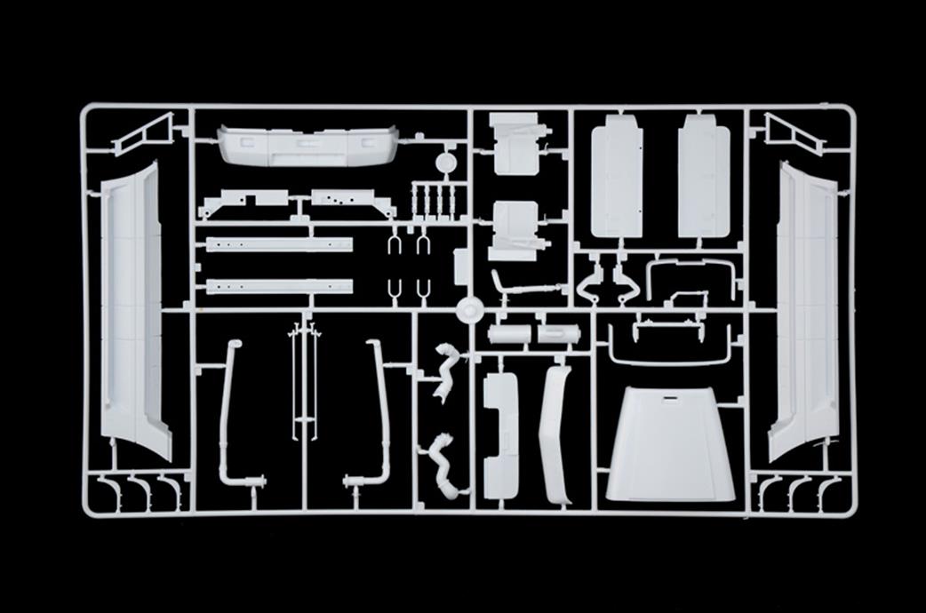 3925-Sprue1