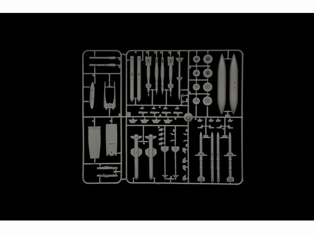 Italeri 2791 Sprue 4