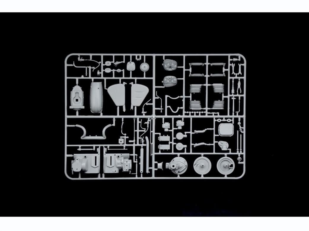 Italeri 7406 Sprue 6