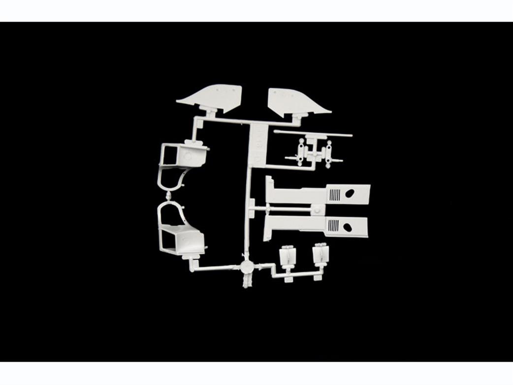 Italeri 3648 Sprue 1