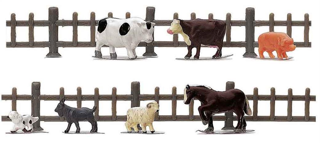 Hornby OO R7120 Farmyard Animals Pack