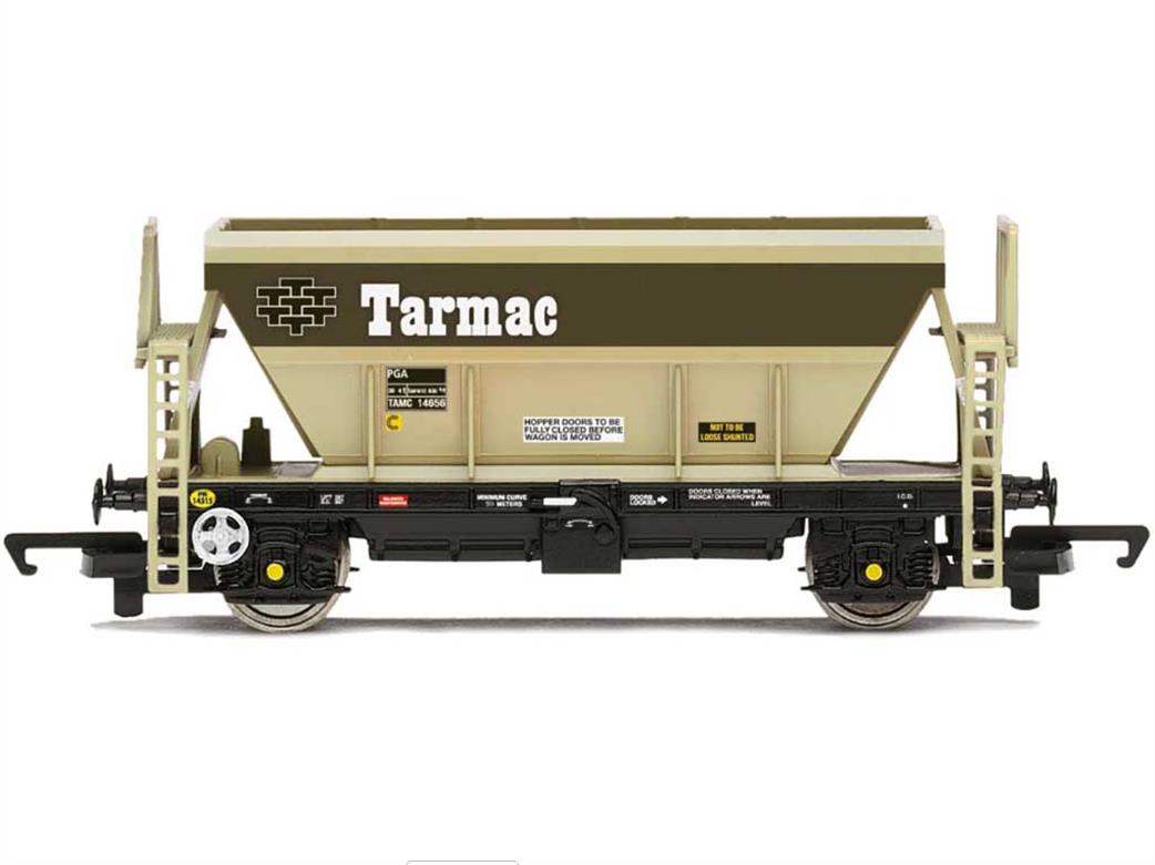 Hornby OO R60215 Tarmac PGA Aggregate Hopper Wagon