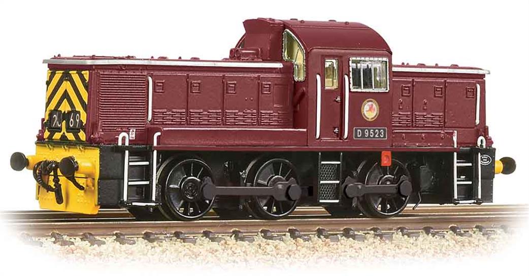 Graham Farish N 372-955 BR D9523 Class 14 0-6-0 Diesel Hydraulic Maroon with Wasp Stripes