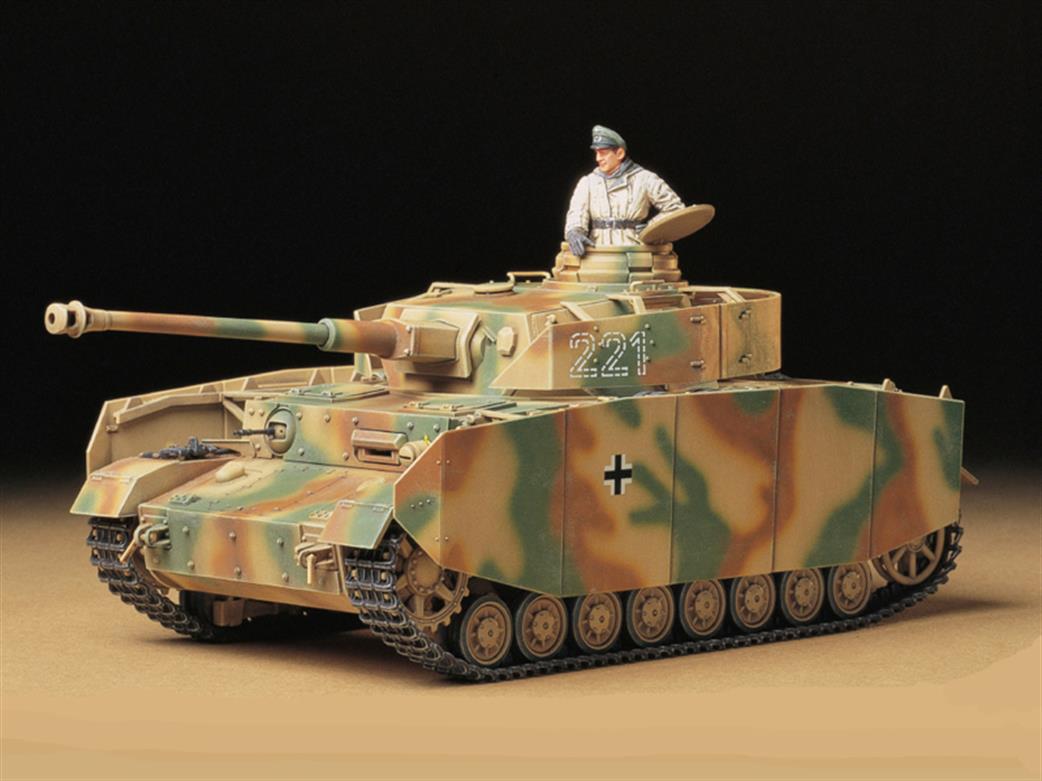 Tamiya 1/35 35209 German Panzer IV Ausf H WW2 Tank Kit