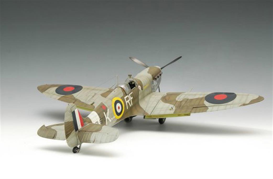 Trumpeter 1/24 02403 British Supermarine Spitfire VB Ww2 Fighter Kit