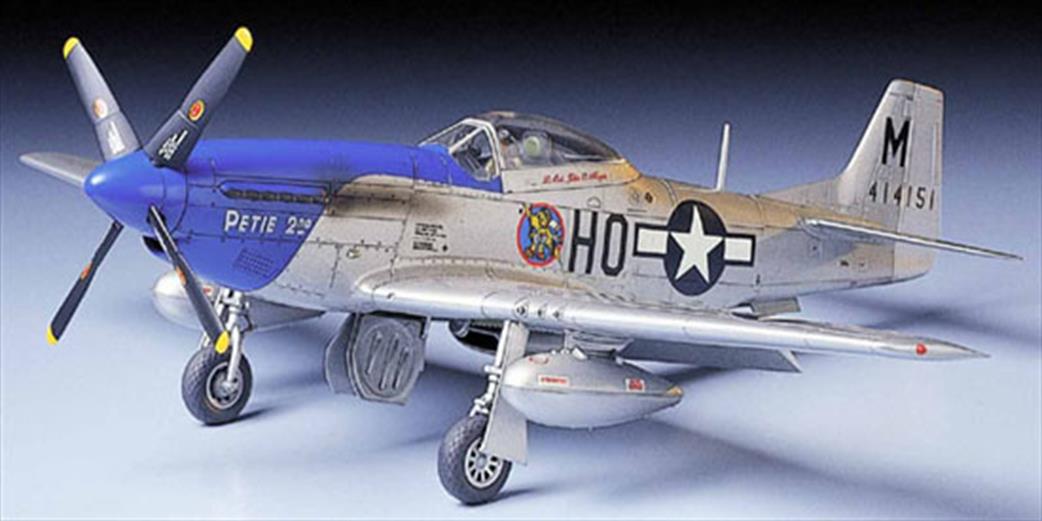 Tamiya 1/48 61040 North American P-51D Mustang 8th AF Model Kit