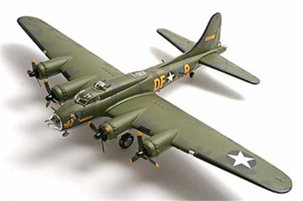 Corgi 1/144 48204 Preowned Boeing B17 Flying Memphis