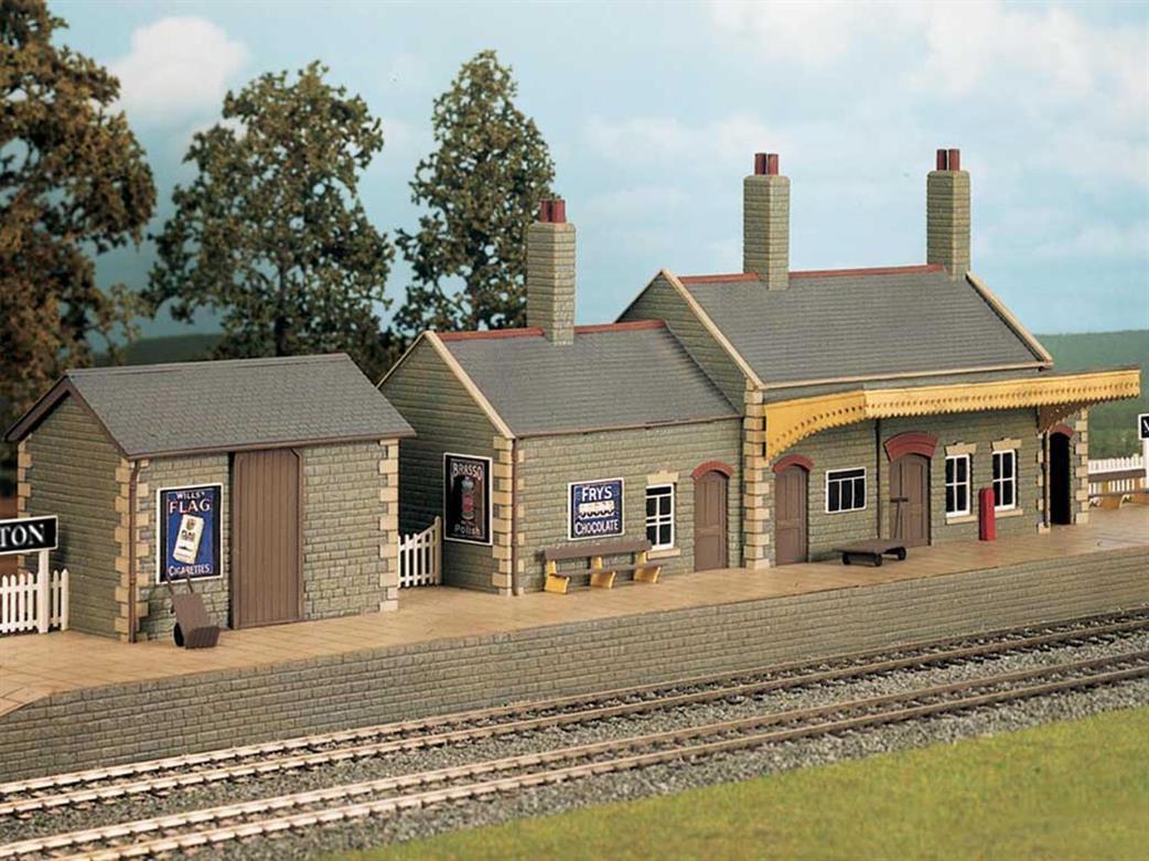 Wills Kits OO CK17 Country Station Stone Built Craftsman Kit