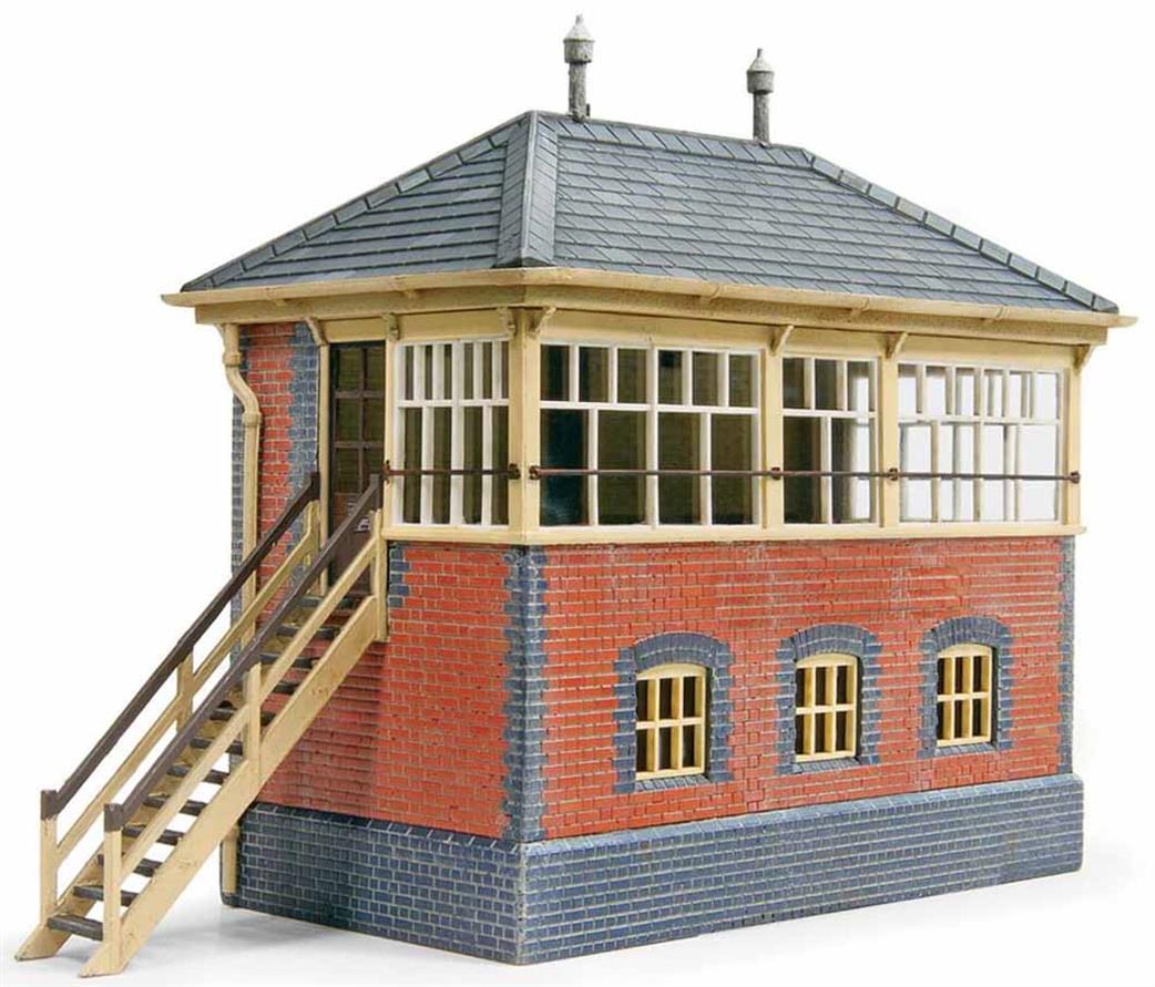 Ratio OO 552 GWR Brick Signal Box Plastic Kit