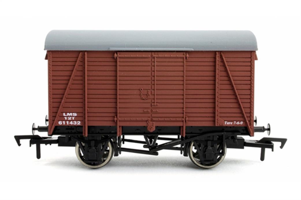 Dapol OO 4F-021-029 LMS Southern Type Ventilated Box Van Bauxite Livery