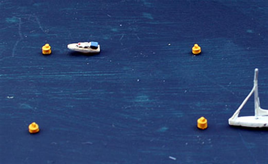 Coastlines 1/1250 CL-BY-03 Mooring Buoys (cans)