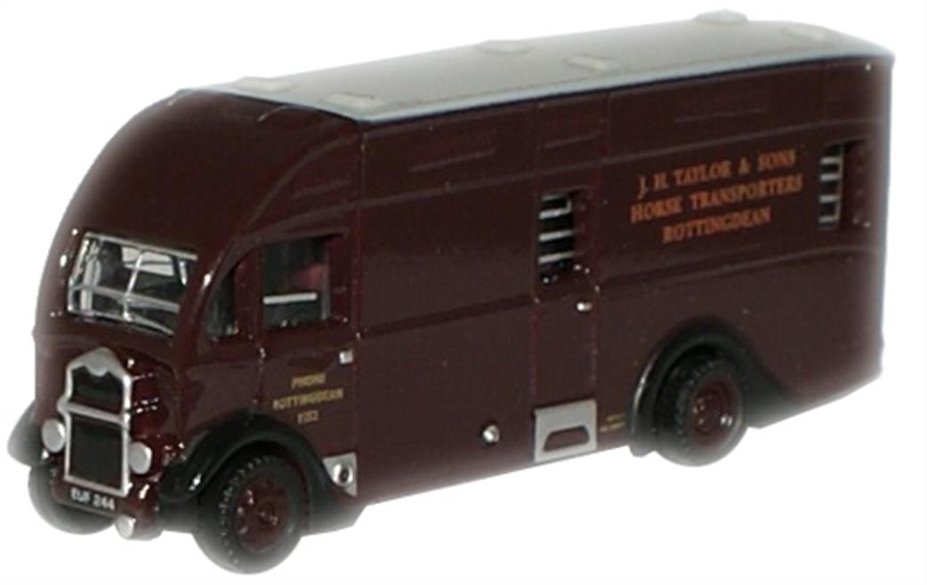 Oxford Diecast 1/148 NAH003 Albion Horsebox J H Taylor & Sons