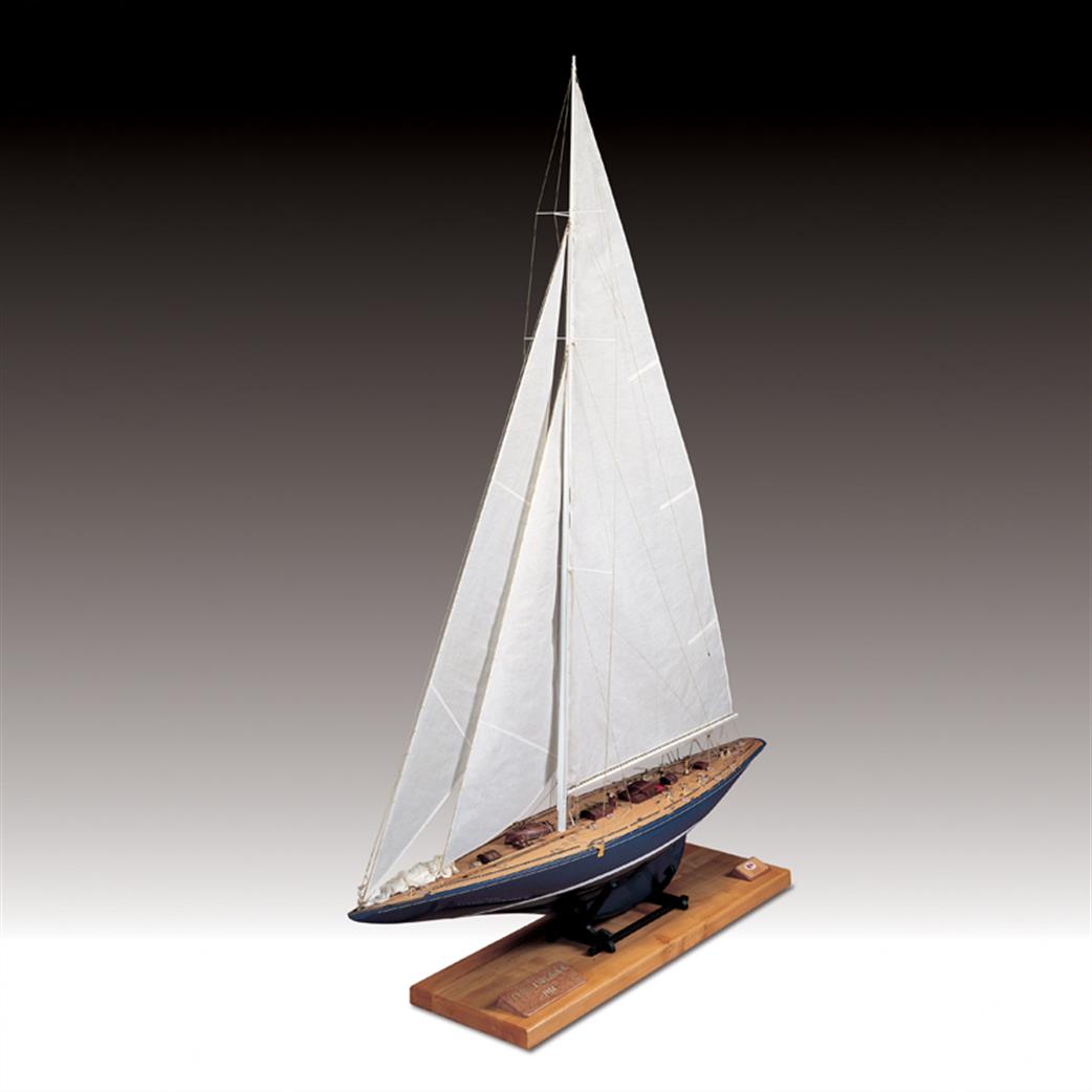 Amati 1/35 1700/82 Endeavour 1934 J Class Yacht Kit