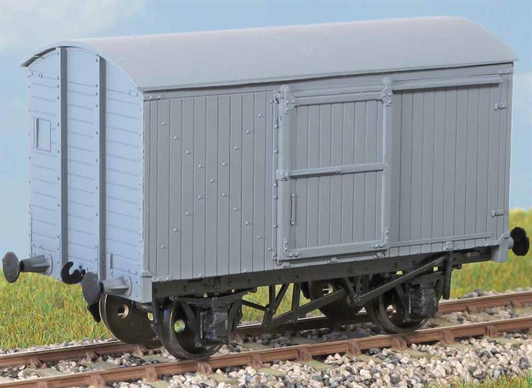 Parkside Kits OO PC61 LNER 12-Ton Covered Goods Van Kit